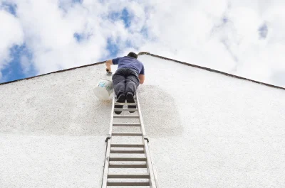 Peinture extérieure à Lirac — façades et ravalement